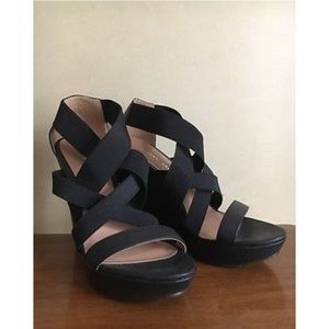 Chinese Laundry Black Wedges